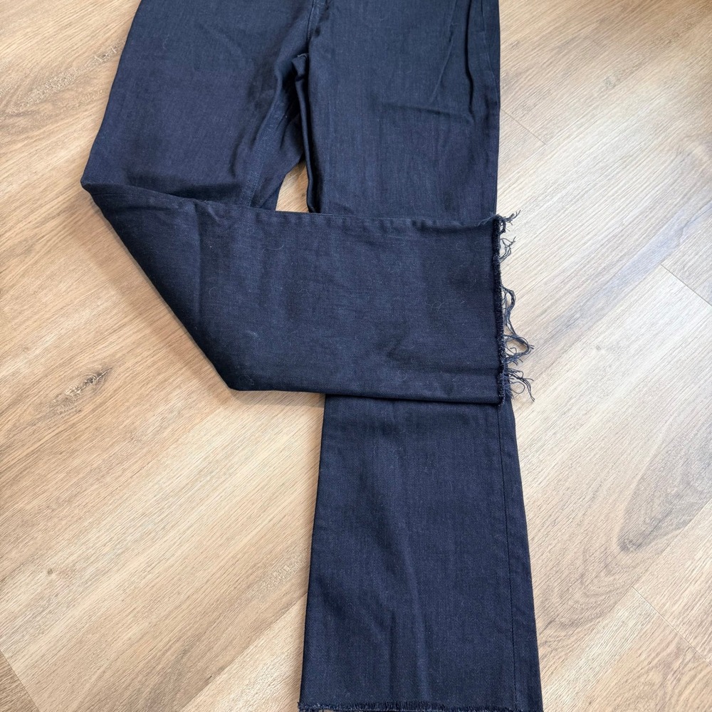 EVERLANE Black High Rise Flare Jeans Raw Hem Size 29 Regular - Picture 4 of 8